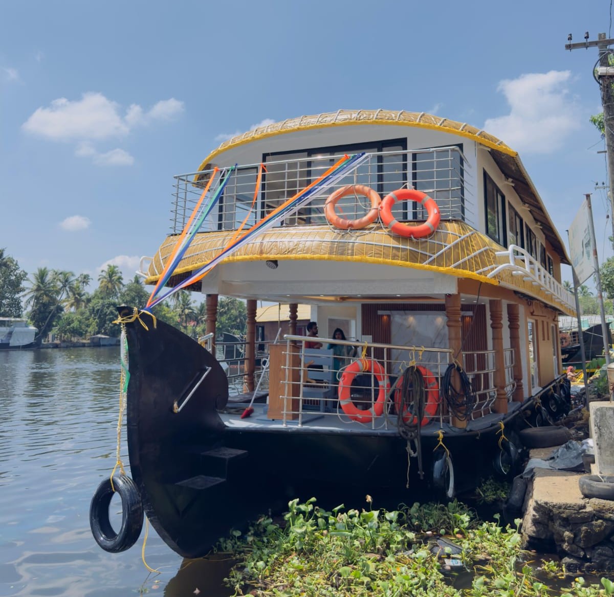 Luxury Houseboat